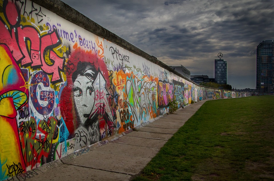 berlin_wall.jpg